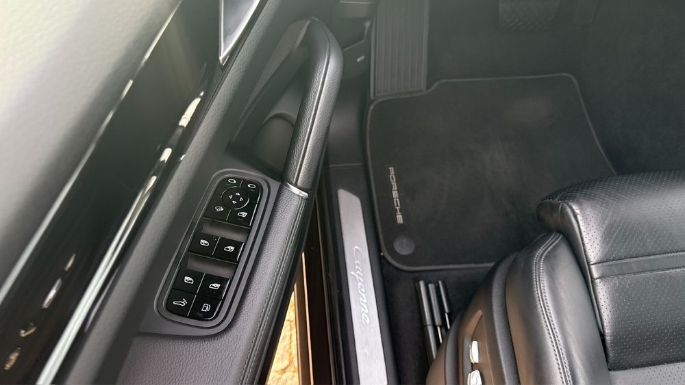 Porche Cayenne E-Hibryd (IVA DISCRIMINADO)