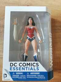 Figurka Dc Comics Essentials Wonder Woman