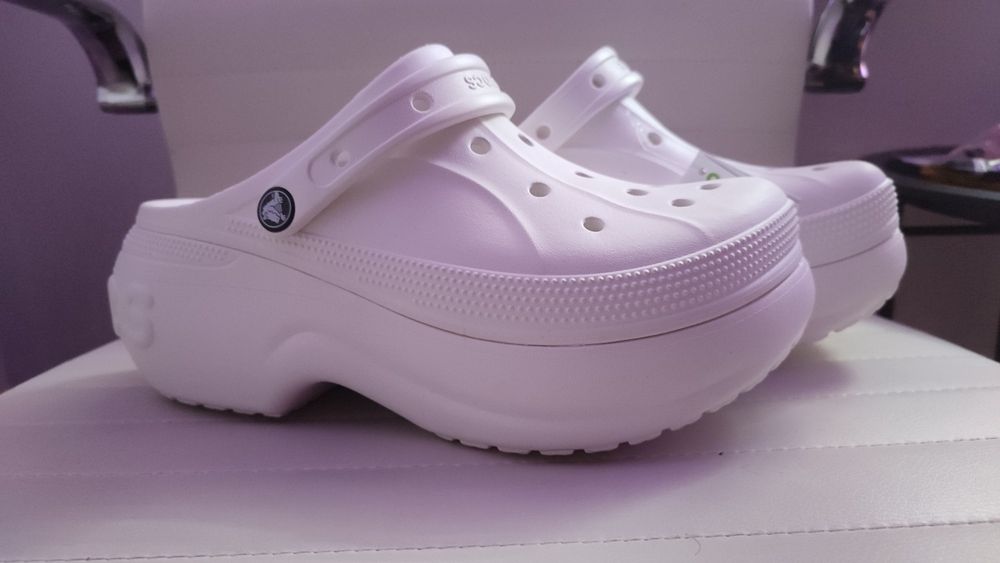 Крокси білі нові на платформі. Розмір 41-42. Crocs.