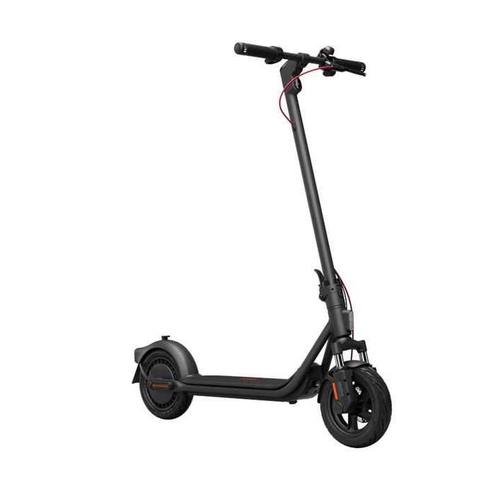Ninebot KickScooter F2 Pro D
Hulajnoga elektryczna Segway, o mocy 450W
