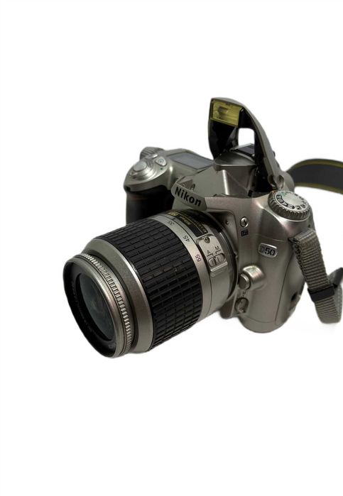 Aparat Nikon D50 z obiektywem Nikkor 18-55