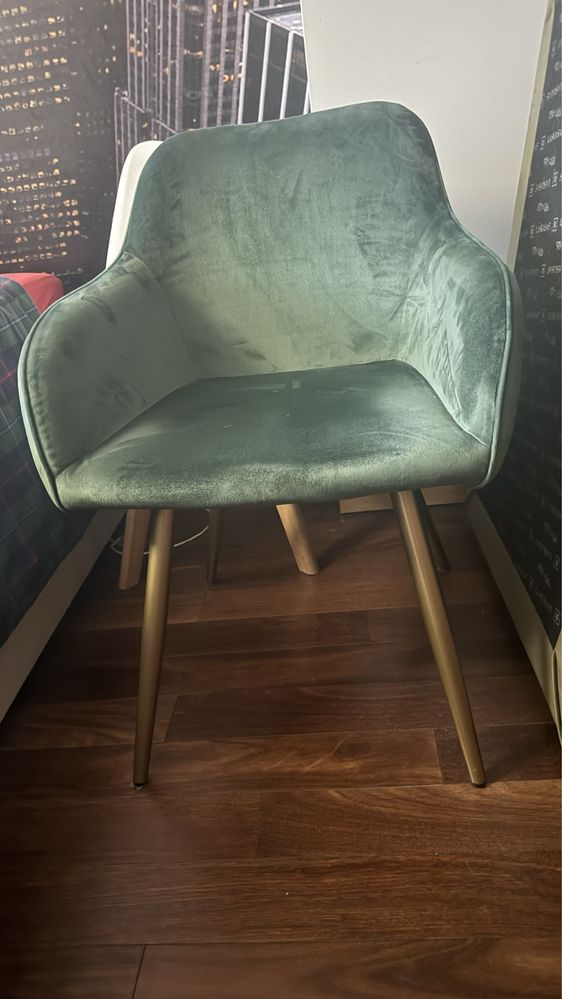 4 cadeiras de veludo verdes como novas