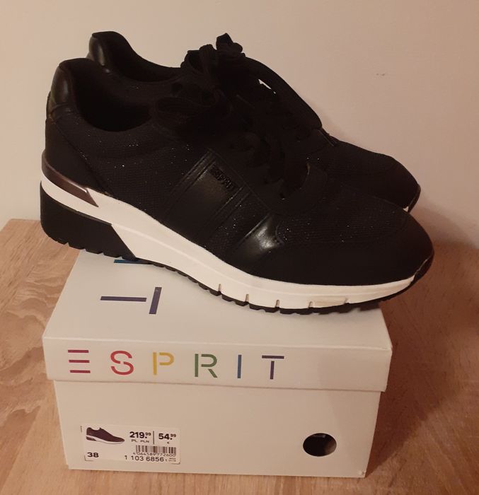 Czarne sneakersy damskie Esprit roz 38