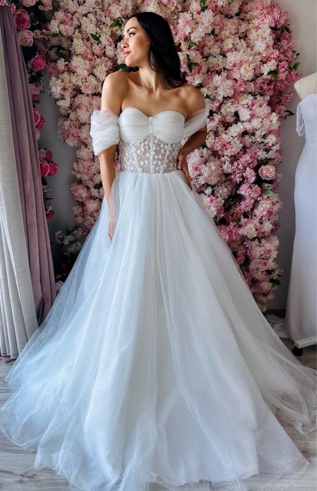 Nowiutka sukienka ślubna