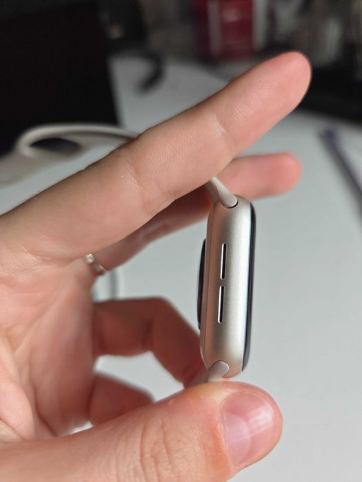 Apple Watch SE (Gen 2) Starlight 40mm