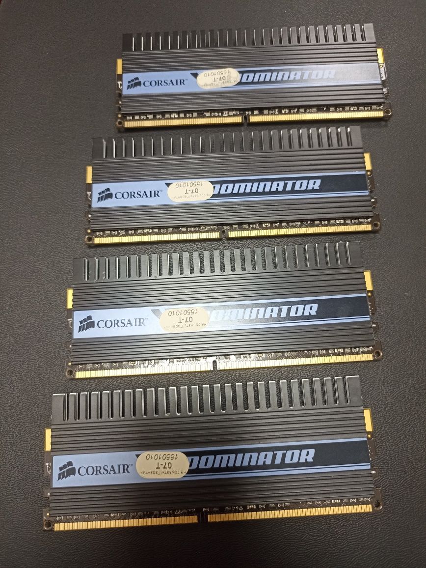 Пам'ять DDR2 Corsair