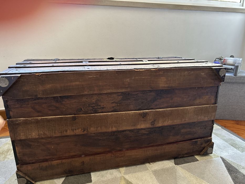 VENDO Arca de Madeira Antiga