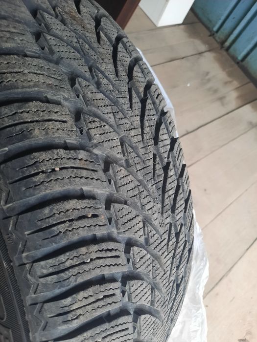 Продам шини У ВІДМІННОМУ СТАНІ 235/55 r19  ПАРА 2ШТ.