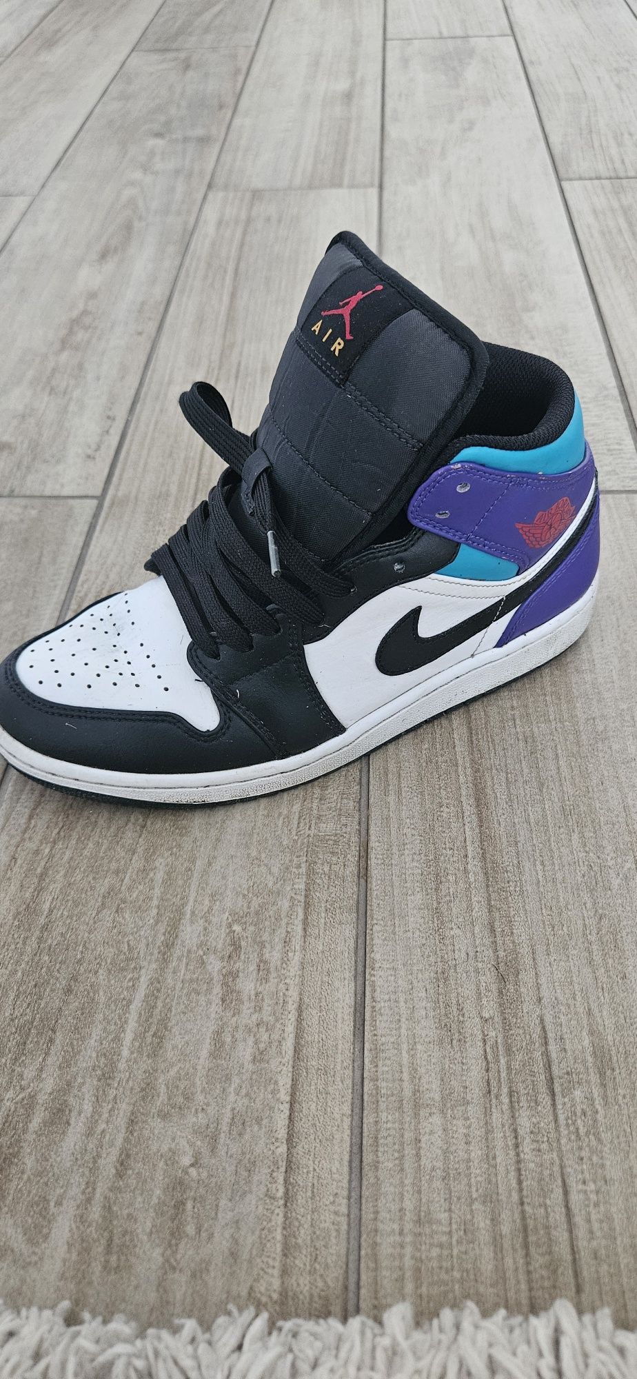 Nike Air Jordan 1 Mid