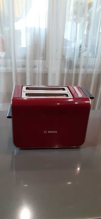 Тостер BOSCH модель ТАТ86104 GB/03, 860 W, цвет бордо