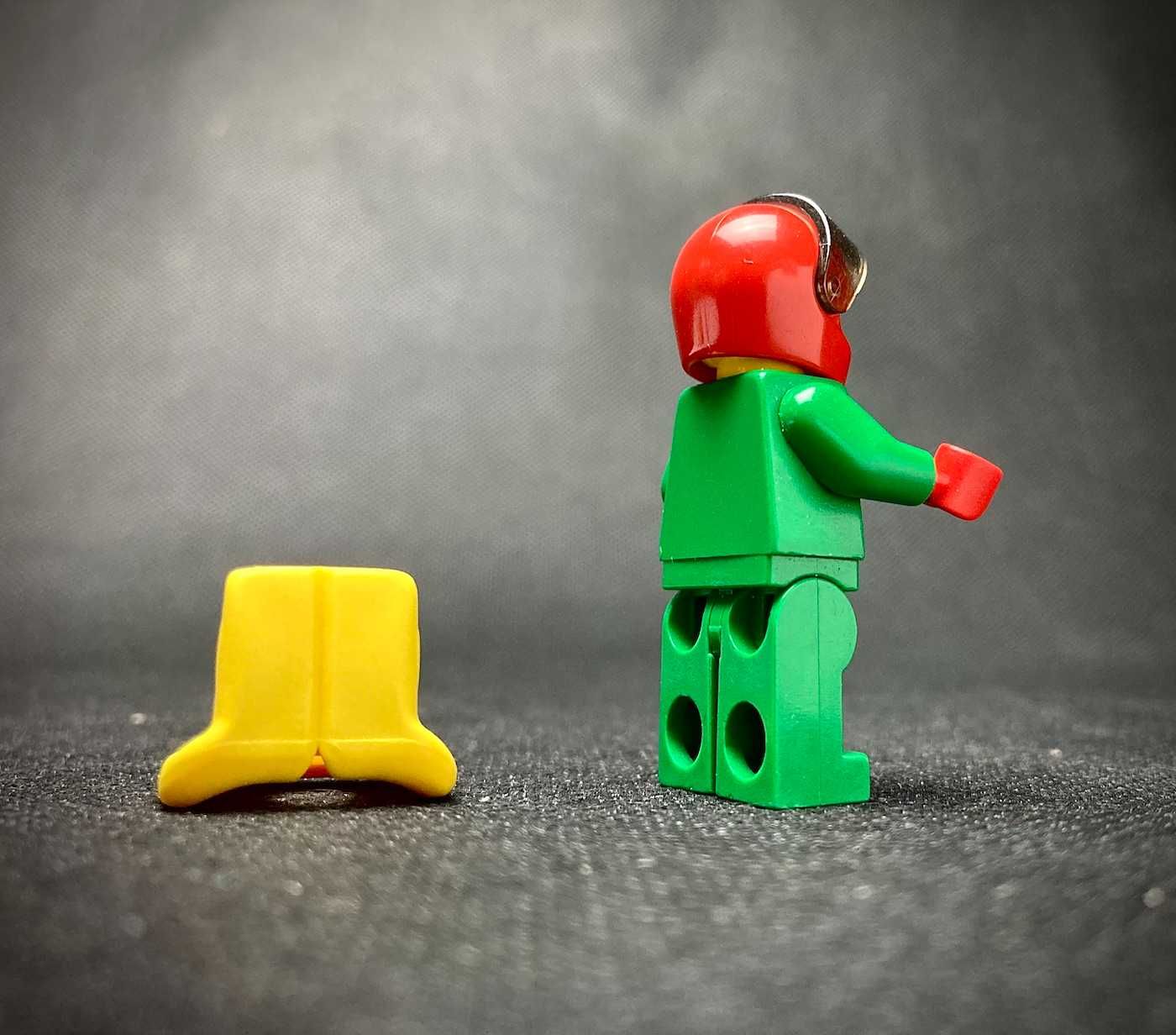 Lego - kierowca Octan team 96