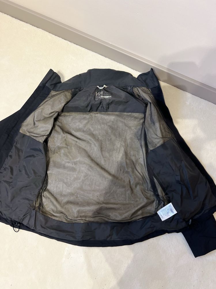 Helly Hansen męska czarna kurtka przejściowa przeciwdeszczowa wiosenna