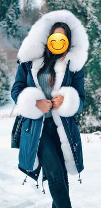 Пальто зимнее с натуральным мехом