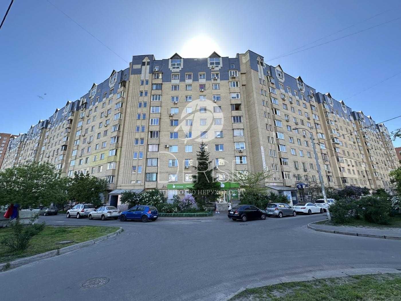 #3239 Продаж 3к вул. Ахматової Анни 5 Позняки Дарницький р-н