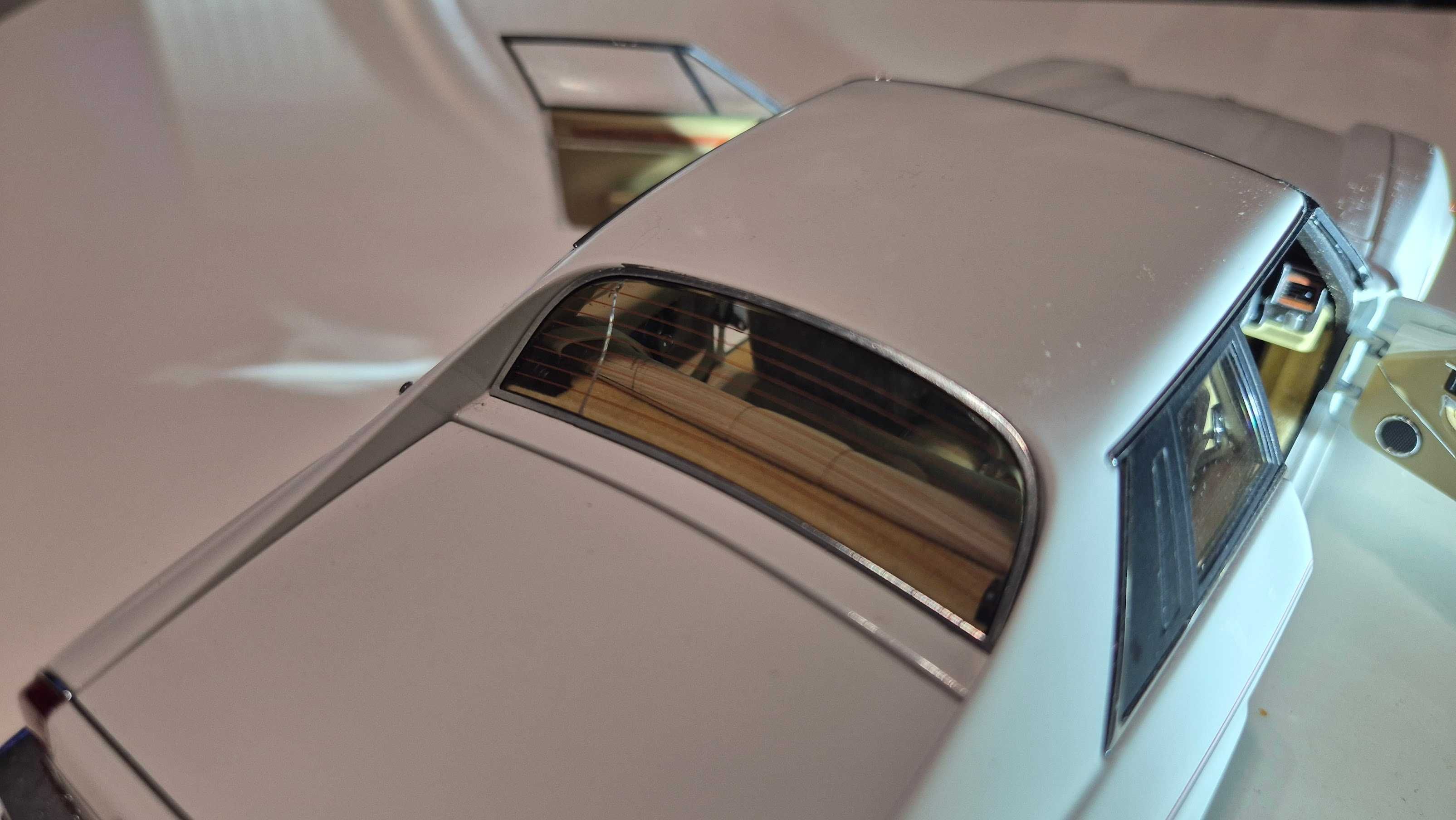 AutoArt 1:18 Jaguar XJS Coupe 1986 (white) 1/18