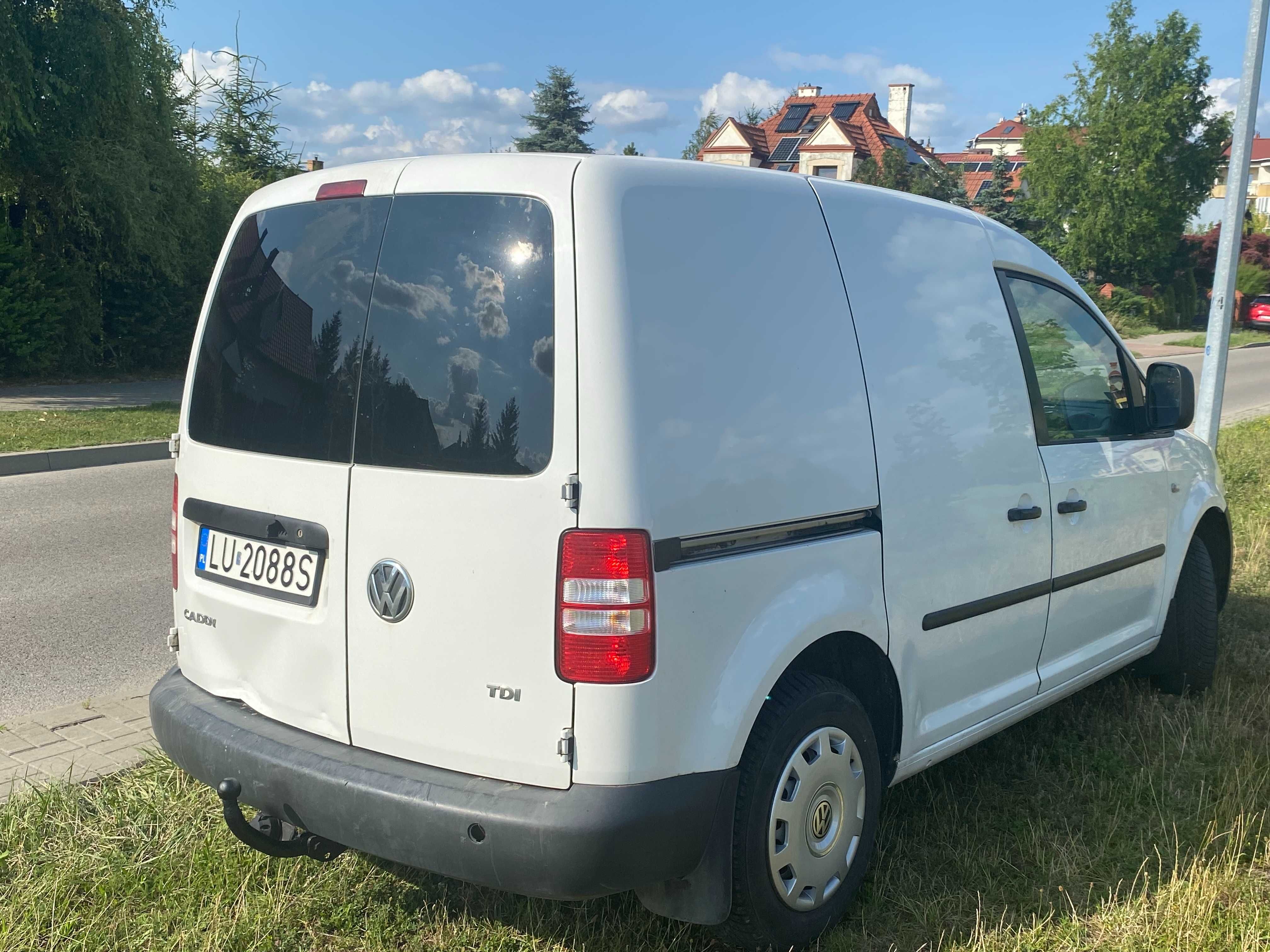 vw caddy lift 1,6 diesel fra vat 23 brutto  1 włąściciel salon