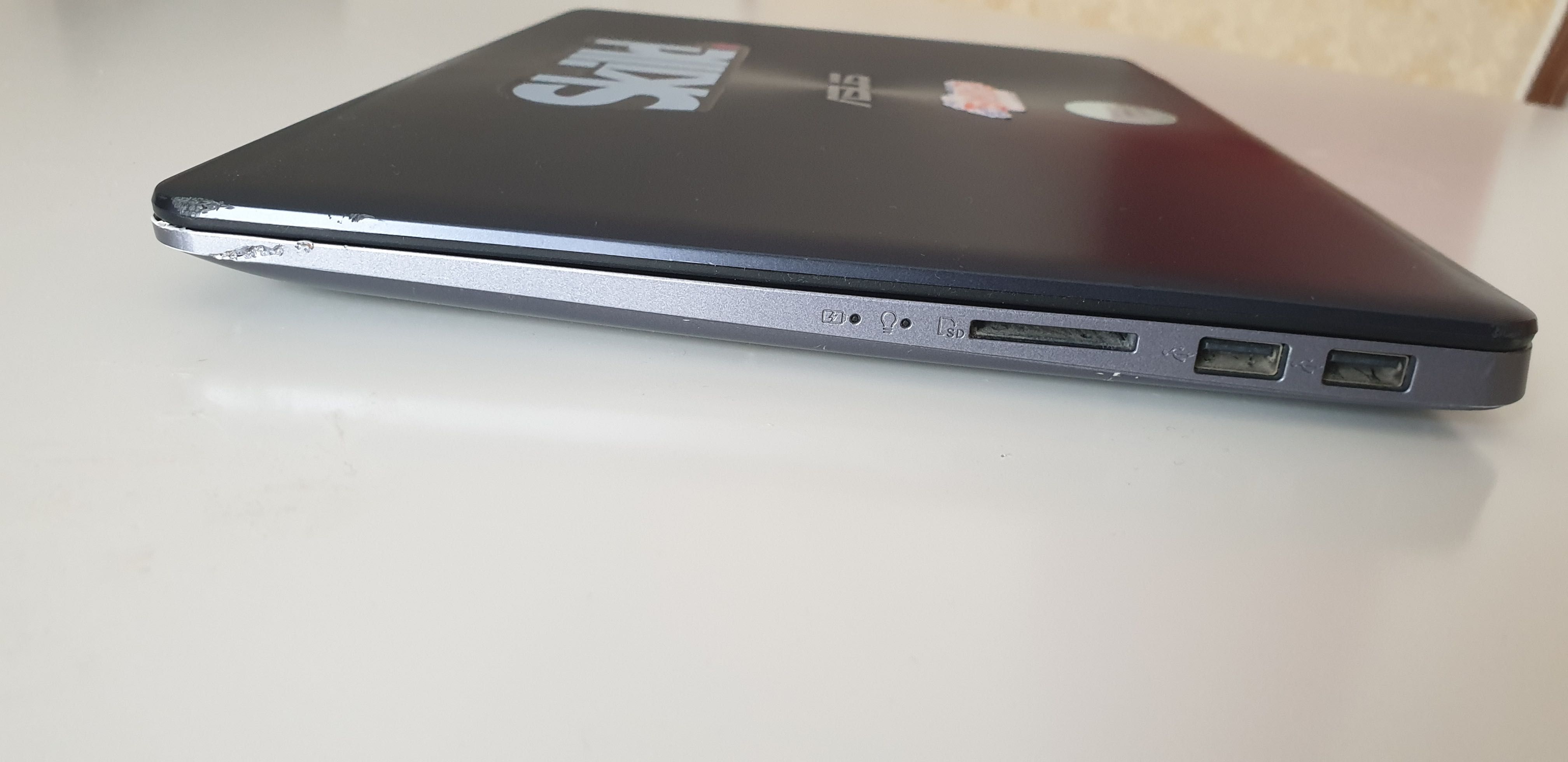 Ноутбук Asus VivoBook S14