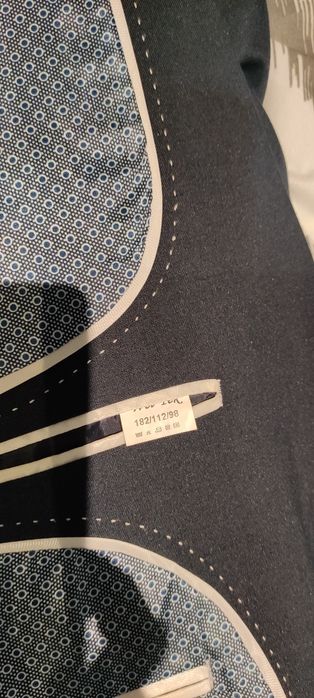 Garnitur męski ze spodniami