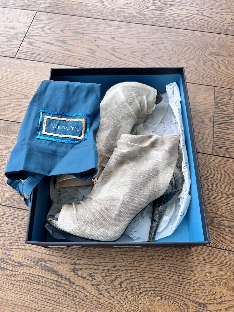 Patrizia Pepe cudne beżowe botki letnie peep toe r. 40