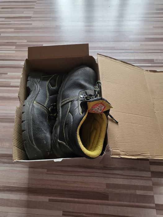 Buty robocze używane