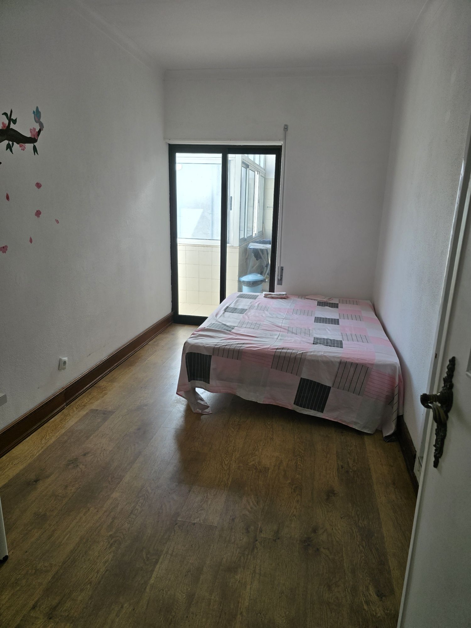 Quarto casal ou solteiro ao pé dos barcos com DESPESAS INCLUIDAS.