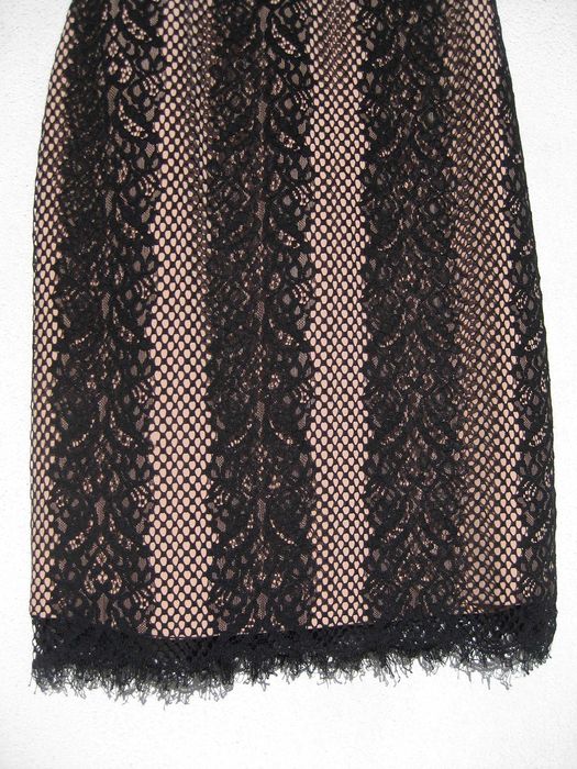 Ажурное бежевое миди платье с чёрным гипюром Oasis M