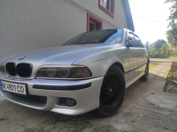 Продам BMW 5 e39
