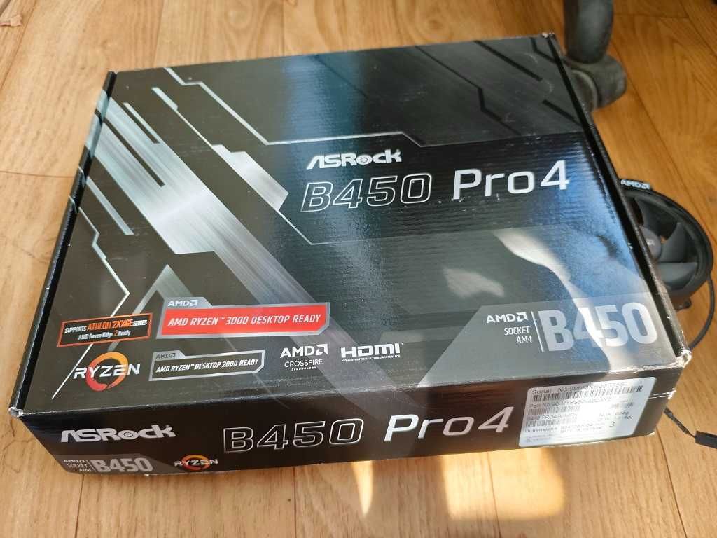 Asrock B450 Pro4 + Ryzen 5 2600 + DDR4 SDRAM AMD 2*8 Gb