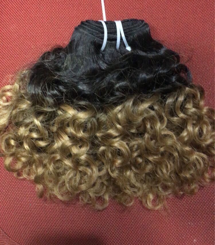 Cabelo humano ondulado curto