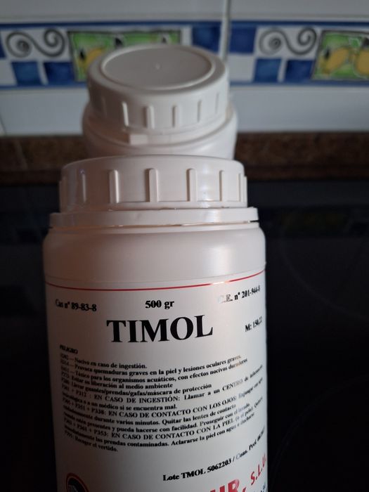 Timol para a Varroa