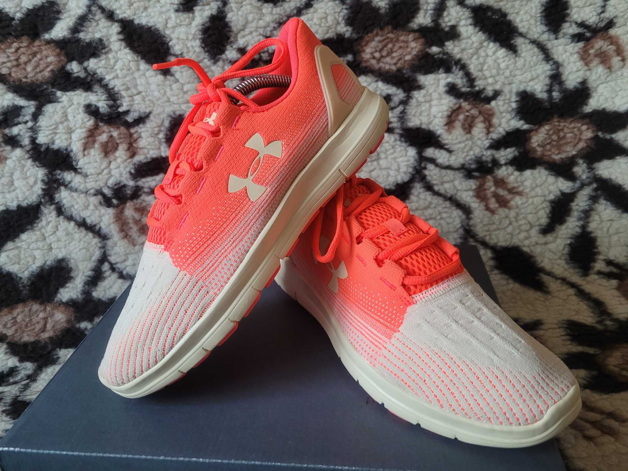 Mega lekkie buty treningowe do biegania Under Armour r.40 super stan