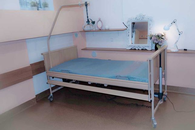 łóżko rehabilitacyjne z materacem p/odleżynom 120zł/mc