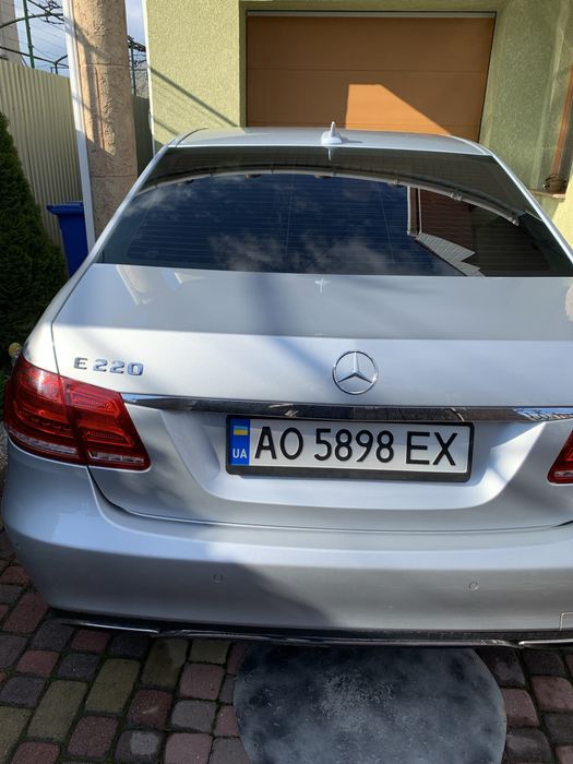 Мерседес 212 Е 2.2дізель