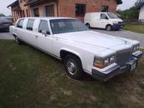 Cadillac fleedwod brougham limuzyna nie Lincoln town car