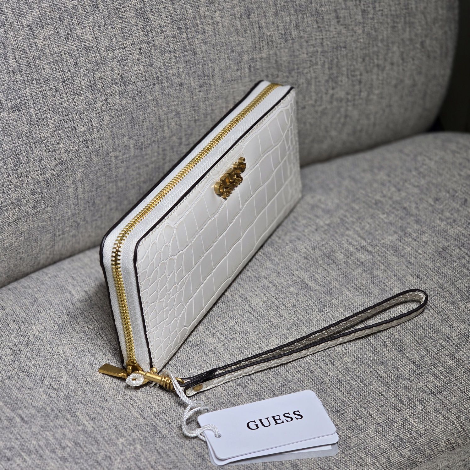 Жіночий гаманець GUESS