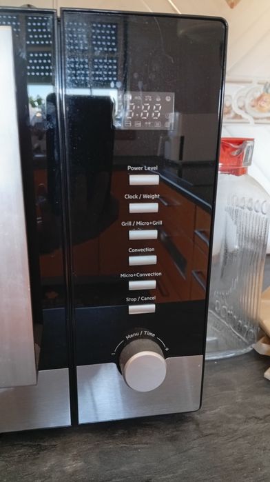 Micro-ondas BECKEN FORNO / GRILL 
Usado, não