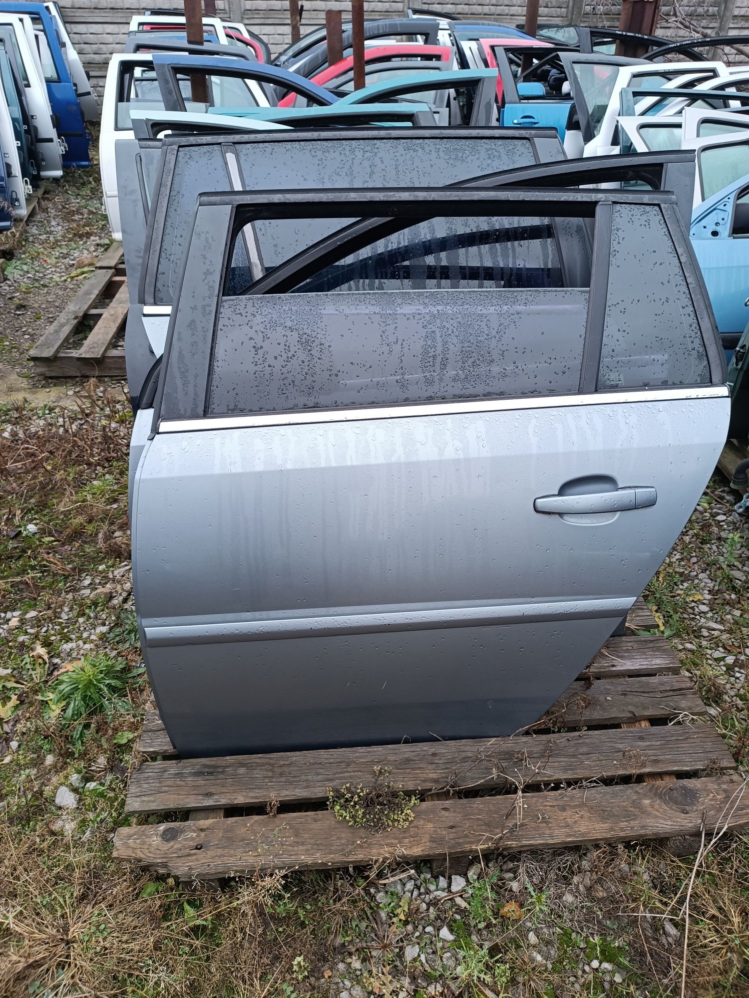 Drzwi opel Vectra c lift kombi z163 prawe lewe przód tył