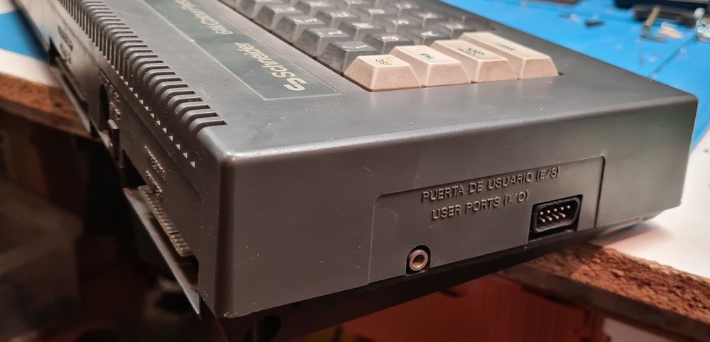 Amstrad schneider cpc 464