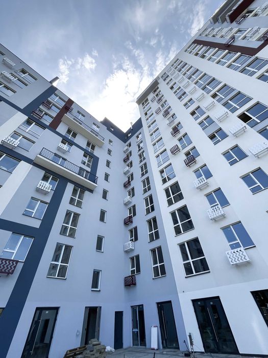 1-кімнатна в ЖК «ЗигЗаг» | Панорамні вікна, генератори, охорона