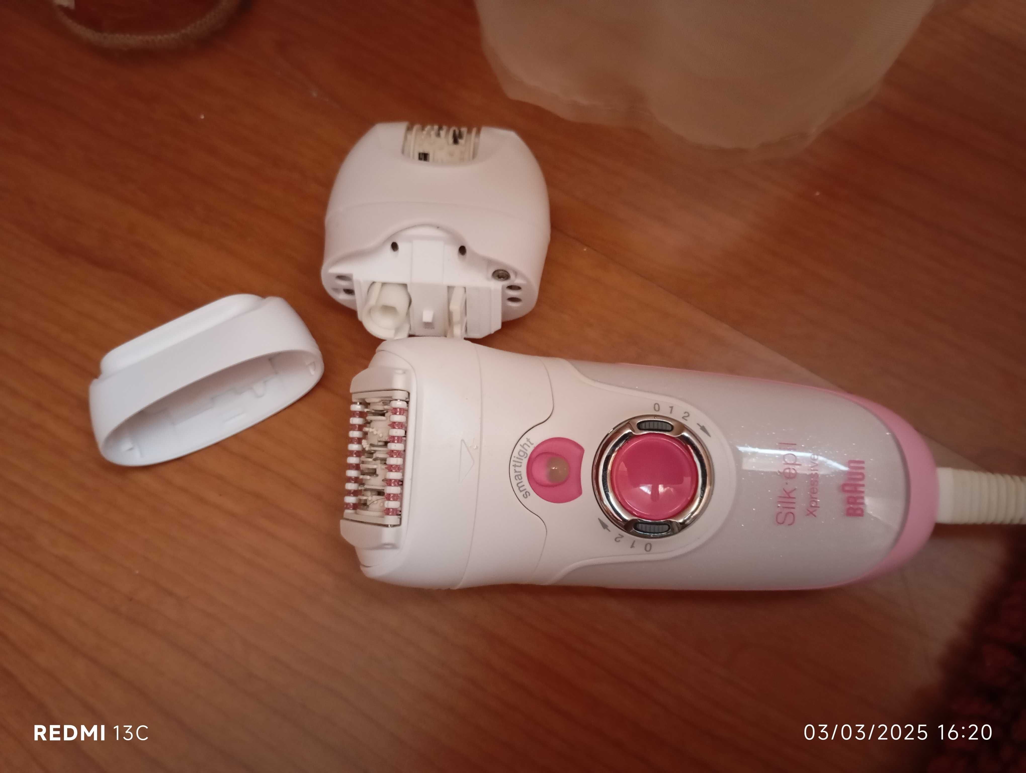 Depiladora com acessórios e bolsa