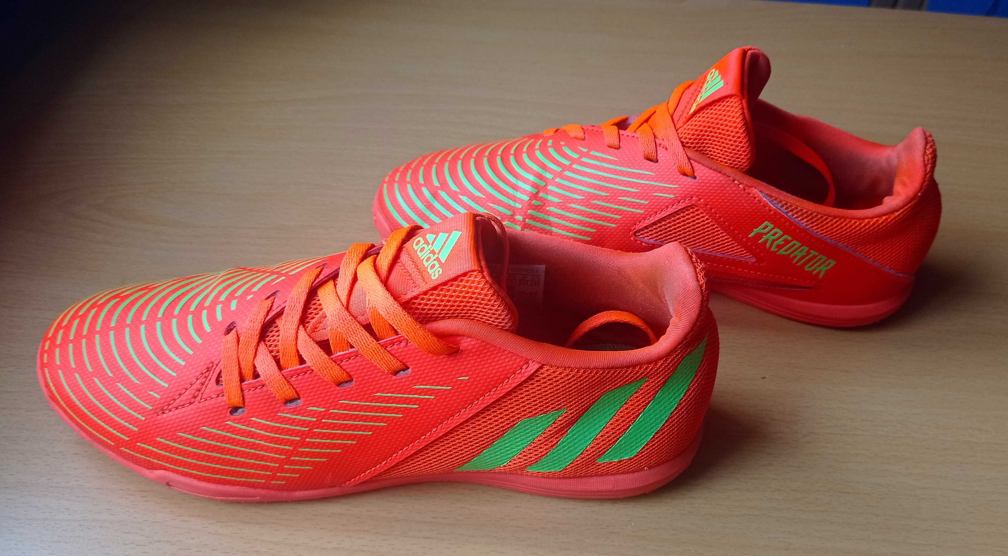 Buty piłkarskie halowe Predator Edge.4 IN Adidas