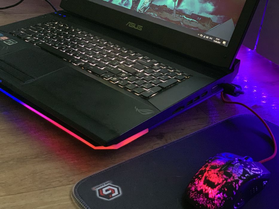 *Игровой ноутбук Asus Rog 17 + девайсы