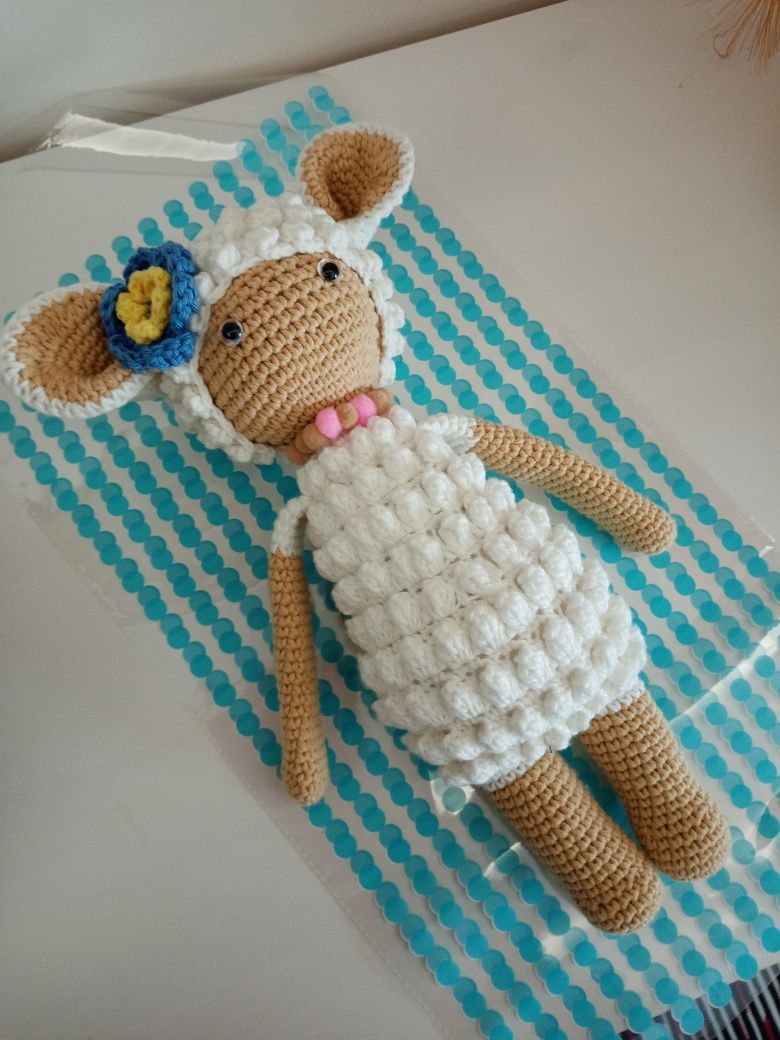 Bonecas feitas á mão com técnica AMIGURUMI - Descida do preço até 31/8