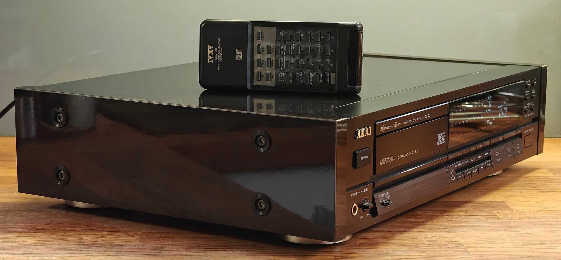 Akai CD-73 Reference Master