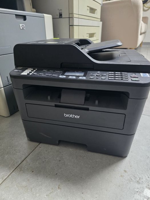 Добрий стан працює дазерний чорнобілий