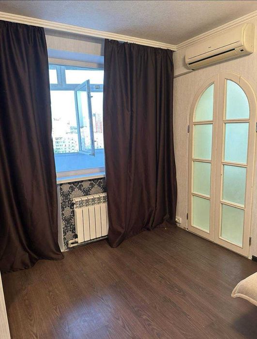 1-кімнатна квартира на Деревянко (404531)