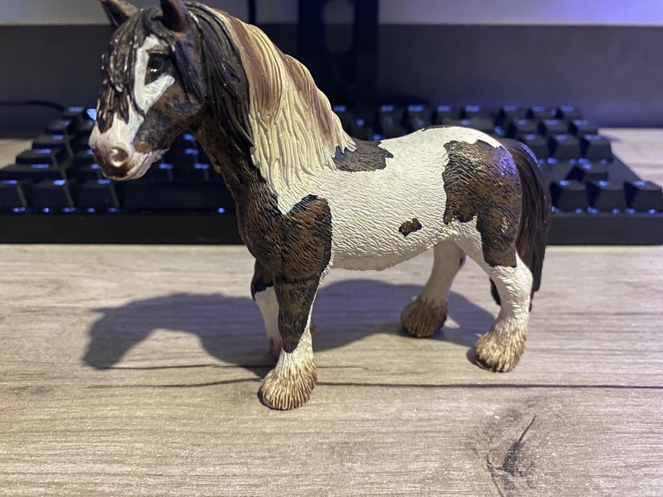 Фигурки лошадей Schleich