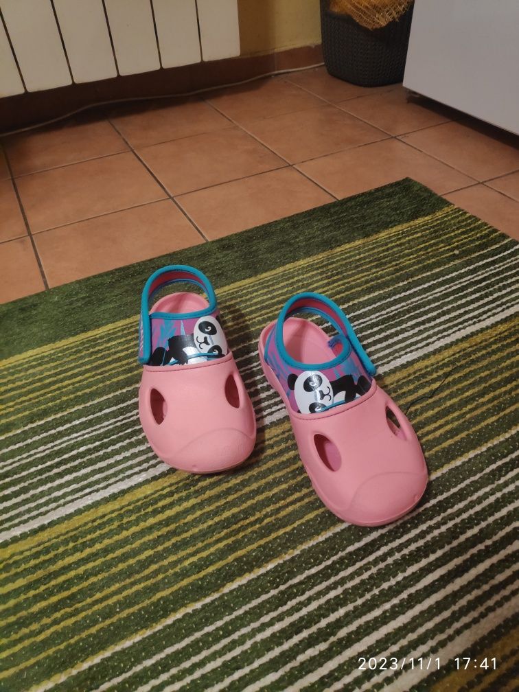 Sandały basenowe dla dziewczynki Nabaiji