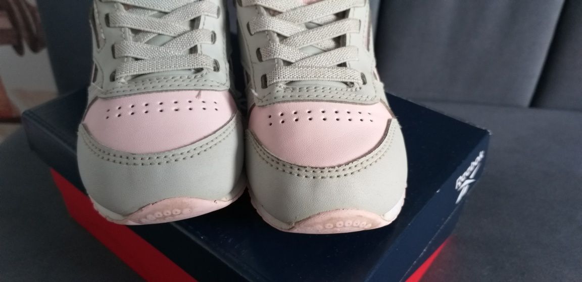 Buty Reebok rozm 23,5