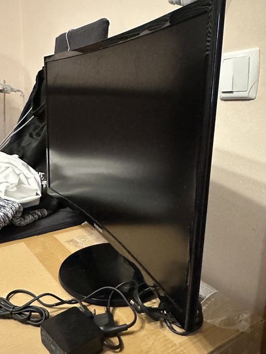 Монітор LED Samsung вигнутий C24F390FHI